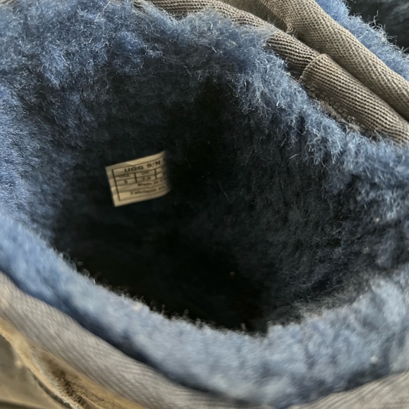 UGG Classic Short II Boot Size 9 - Picture 5 of 7